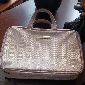 Vince Camuto Hanging Cosmetic Case